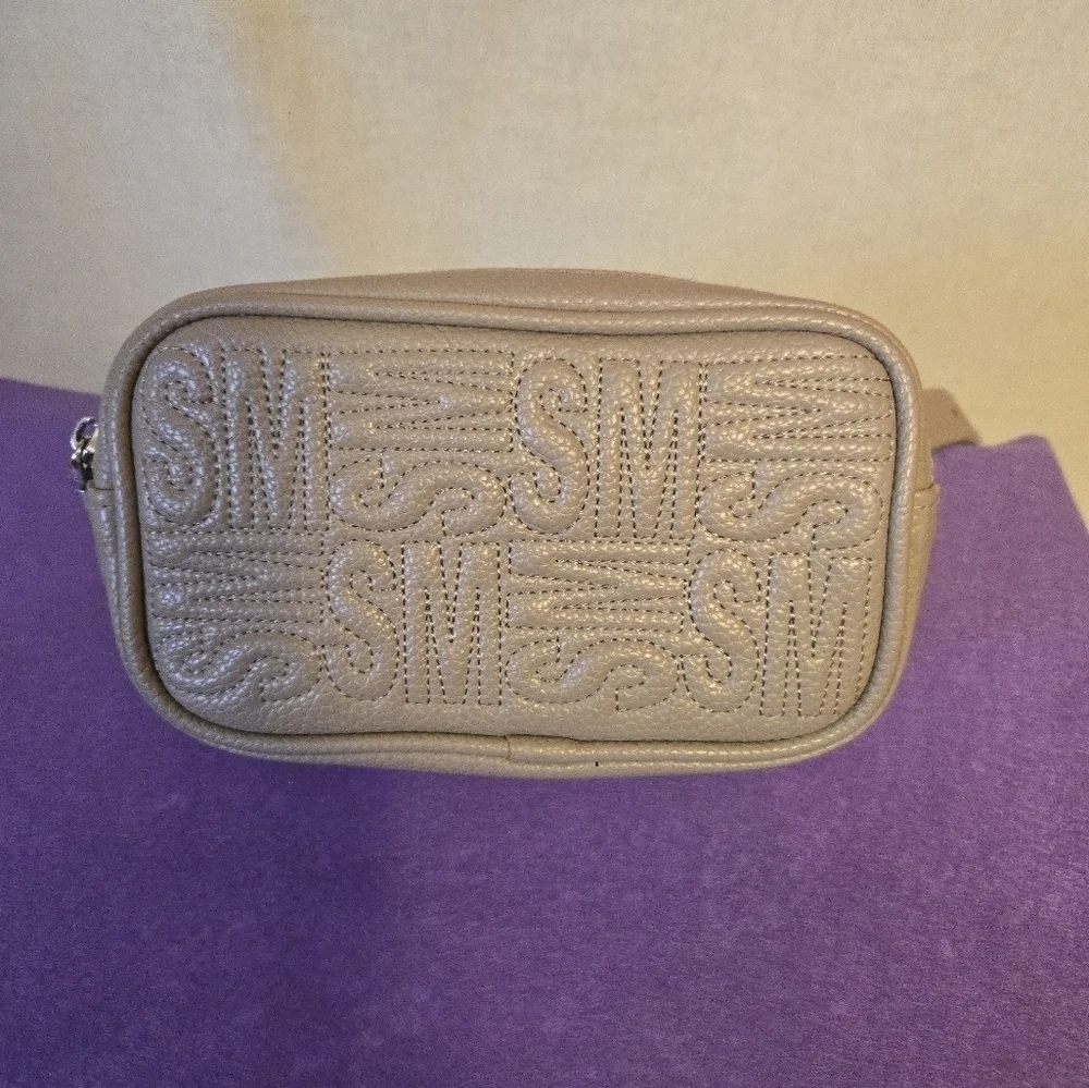 Steve Madden Taupe Leather Crossbody/Belt Bag EUC